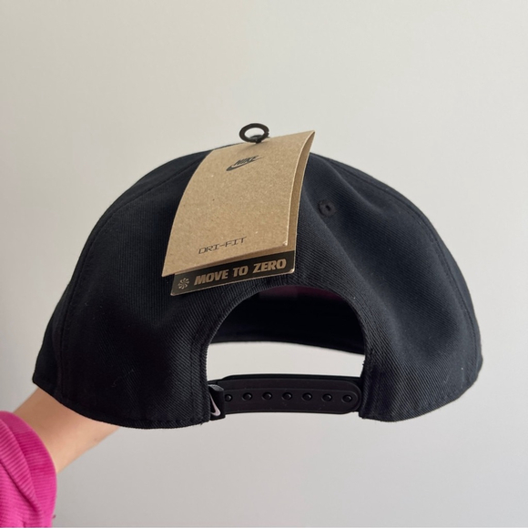 Nike Unisex Dri-FIT Pro Structured Futura Cap Black Snapback Hat with Icon Logo - Picture 2 of 6